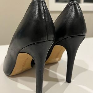 Vince Camuto Pumps